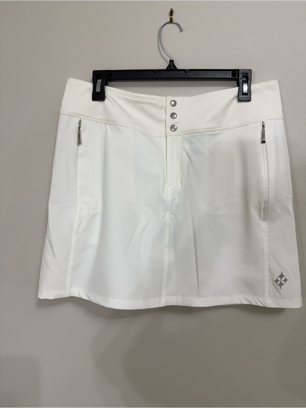 Jofit Women’s Signature Golf Skort Size 8 White Built-In Shorts Pockets NWT